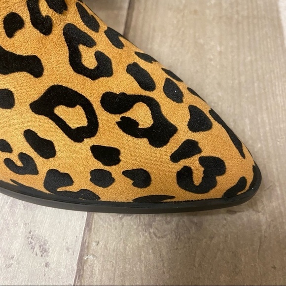 NWB Chinese Laundry Leopard Finn Booties Size 7.5 - Picture 11 of 12